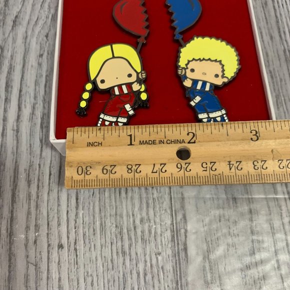 Lootcrate X Sanrio Patty And Jimmy Enamel Pin Set NIB - Picture 4 of 7